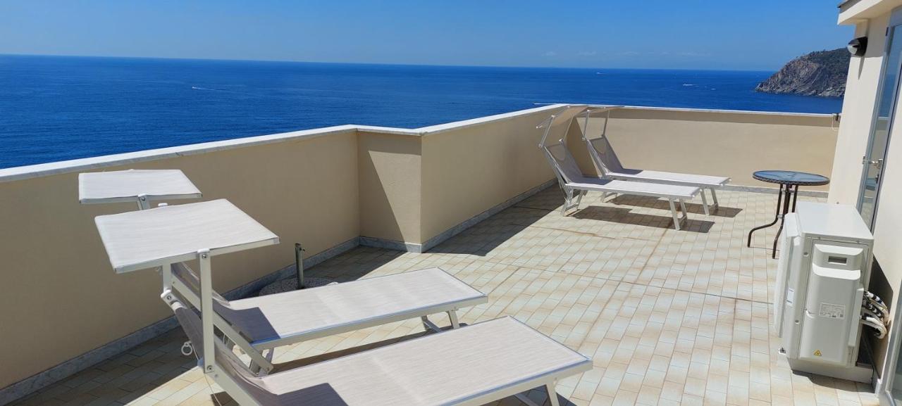 Appartamenti Enrica With Amazing View Moneglia Buitenkant foto